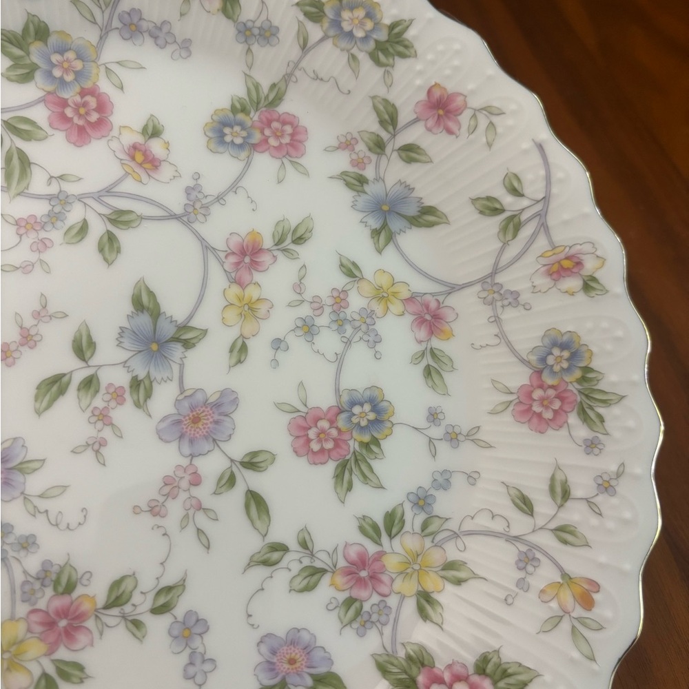 Andrea By Sadek 12” Floral Cake Plate and Server Set with Scalloped Gold Edge - Picture 5 of 6